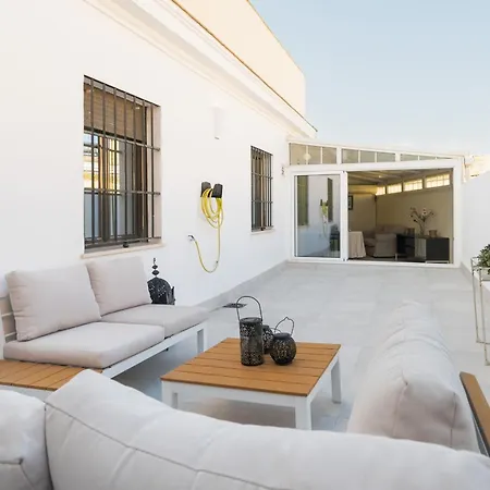 Apartment Wide With Terrace & Parking- 3bd 2bth- Alfalfa Seville