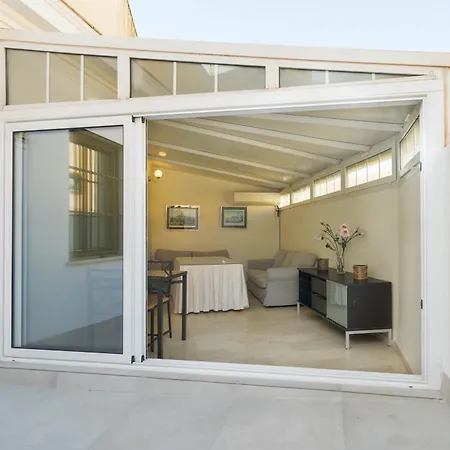 Apartment Wide With Terrace & Parking- 3bd 2bth- Alfalfa