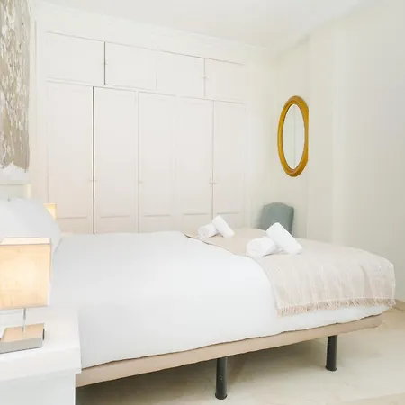 Appartement Wide With Terrace & Parking- 3bd 2bth- Alfalfa Séville