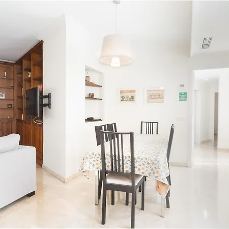 Spacious Garage 3br2bh Terrace-alfalfa Sevilla